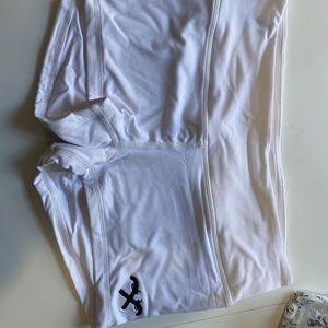 NWOT HVIII White Shorts - Size XL